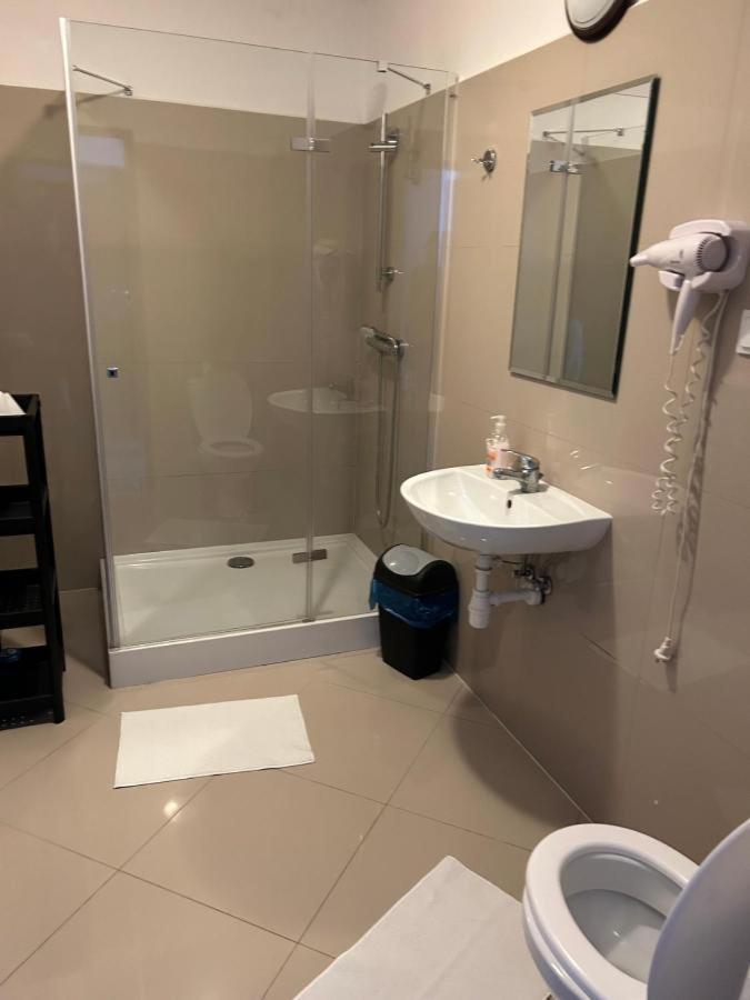 Hotel Bukowiec لوغيونوا المظهر الخارجي الصورة
